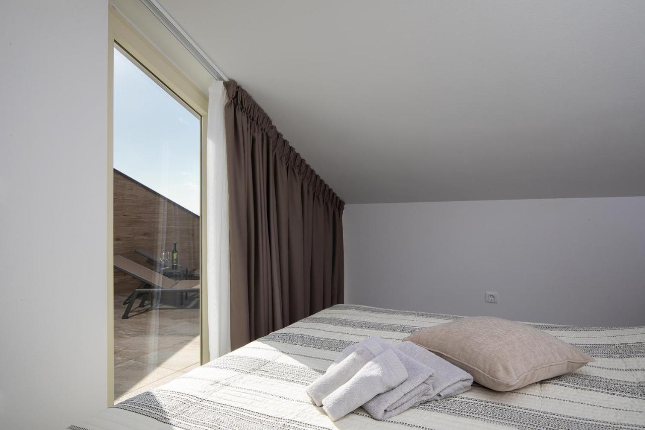 Apartman Damjan Pjescana Uvala Buitenkant foto